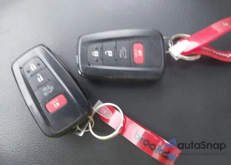 2022 Toyota Rav4 Xle from USA, damaged, VIN 2T3P1RFV6NW267651